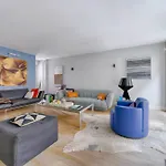 Large And Bright T2 In Paris - Welkeys